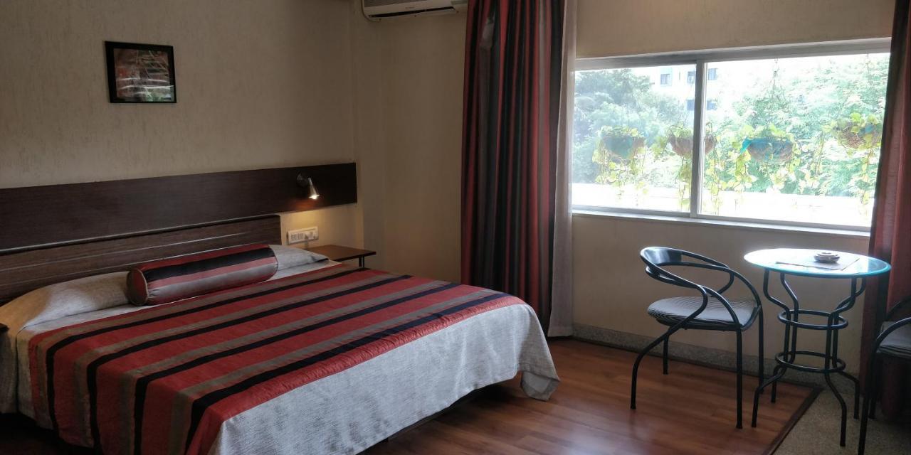 Hotel Nasiklub Exterior foto
